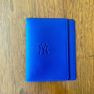 Official New York Yankees Passport Holder - Leather